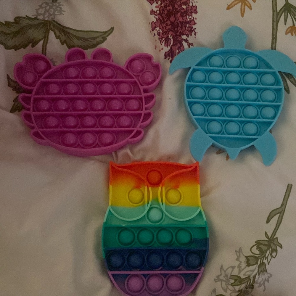 Animal pop its. Gently used clean and in great condition.